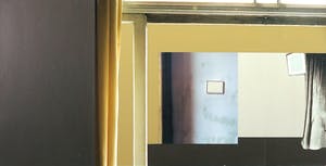 Mirjam Kuitenbrouwer - Gouache en collage op papier op paneel, Zonder titel [serie "intervallen"] kopen? Bied vanaf 1!