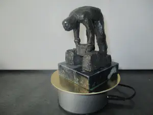 Jaap Hartman - Beeldje van dijkwerker. kopen? Bied vanaf 35!