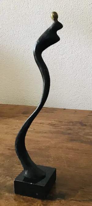 Corry Ammerlaan - Beeldje op sokkel, gesigneerd kopen? Bied vanaf 20!