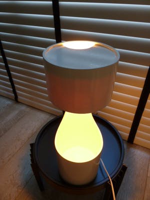 Niet of onleesbaar gesigneerd - Design tafellamp NEBU 70’s naar ontwerp van Erik van Buijtenen kopen? Bied vanaf 1!