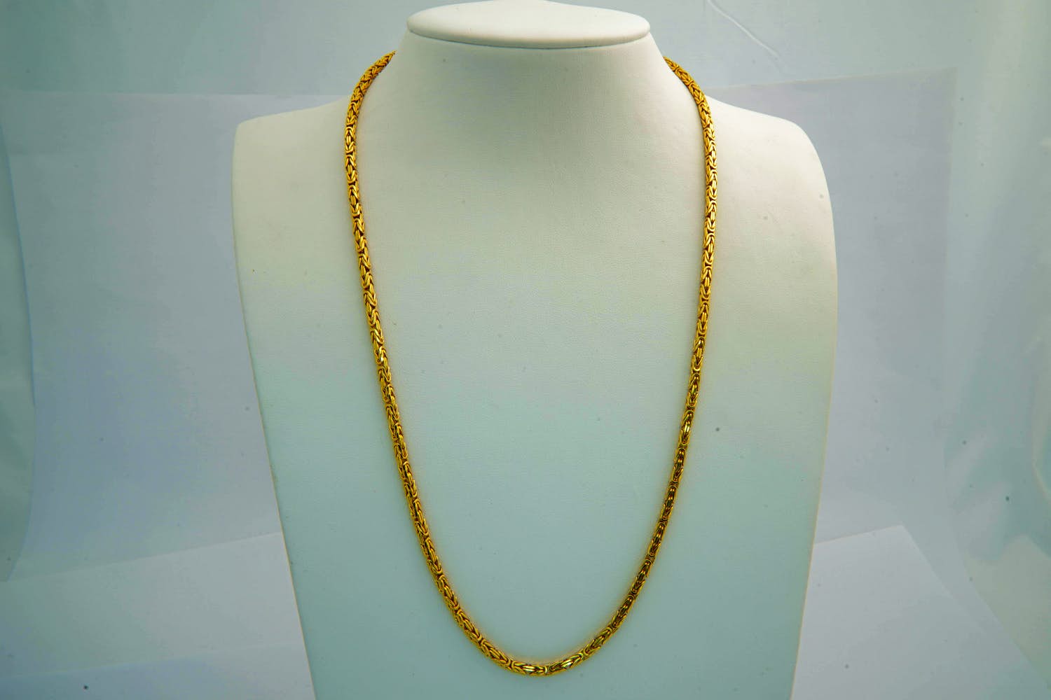 55- Zo goed als nieuwe & massief 18Karaats geelgouden "Konings" ketting kopen? Bied vanaf 1870!