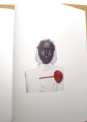 Inez van Lamsweerde - 'Photographs' kopen? Bied vanaf 25!