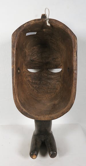 Kwele - Houten handmasker met wit gepigmenteerd puntvormig hoofd kopen? Bied vanaf 1!