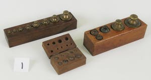 Curiosa - 3 blokken met koperen gewichten kopen? Bied vanaf 1!