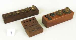 3 blokken met koperen gewichten verkocht voor € 1!