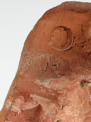 Niet of onleesbaar gesigneerd - Portret van terracotta op houten sokkel kopen? Bied vanaf 1!