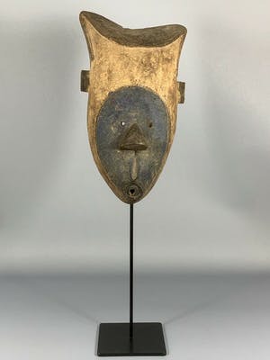 Fang - 190524 - Old Tribal used African Mask from the Fang - Gabon. kopen? Bied vanaf 45!