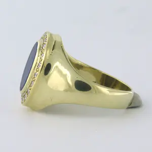14k gouden heren ring bezet met lapis lazuli en briljant geslepen diamant kopen? Bied vanaf 455!