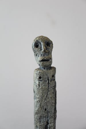 Rik van Iersel - gesigneerd bronzen sculptuur: staand figuur kopen? Bied vanaf 450!