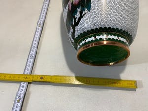 Niet of onleesbaar gesigneerd - Cloisonné vaas uit China kopen? Bied vanaf 1!