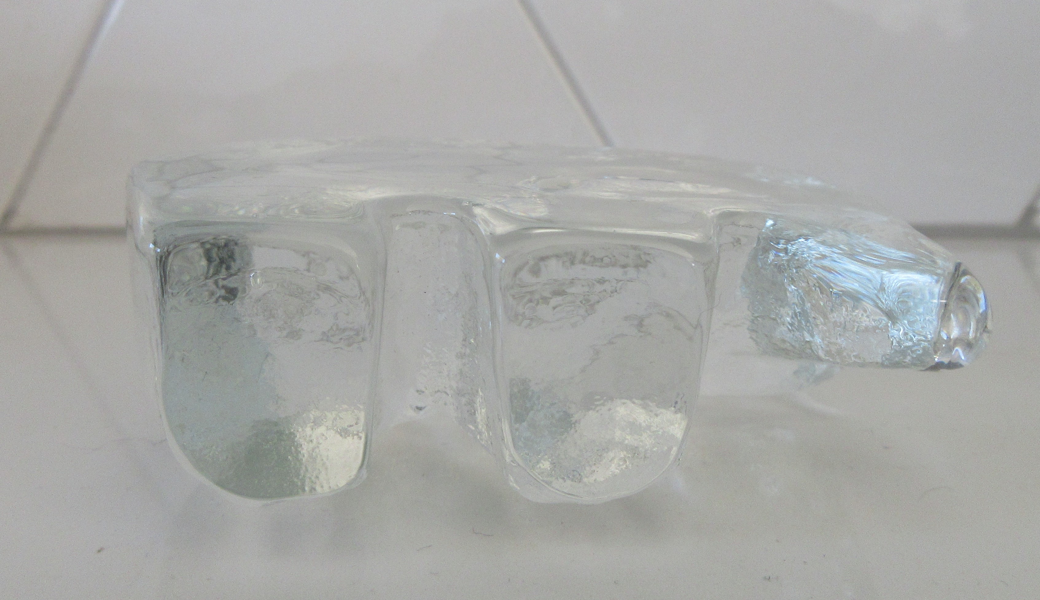 Niet of onleesbaar gesigneerd - Blank glazen presse papier Olifant kopen? Bied vanaf 1!