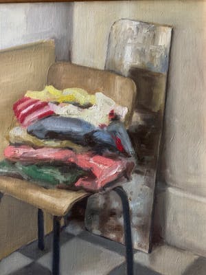 Niet of onleesbaar gesigneerd - Stilleven van stoel met kleren kopen? Bied vanaf 10!