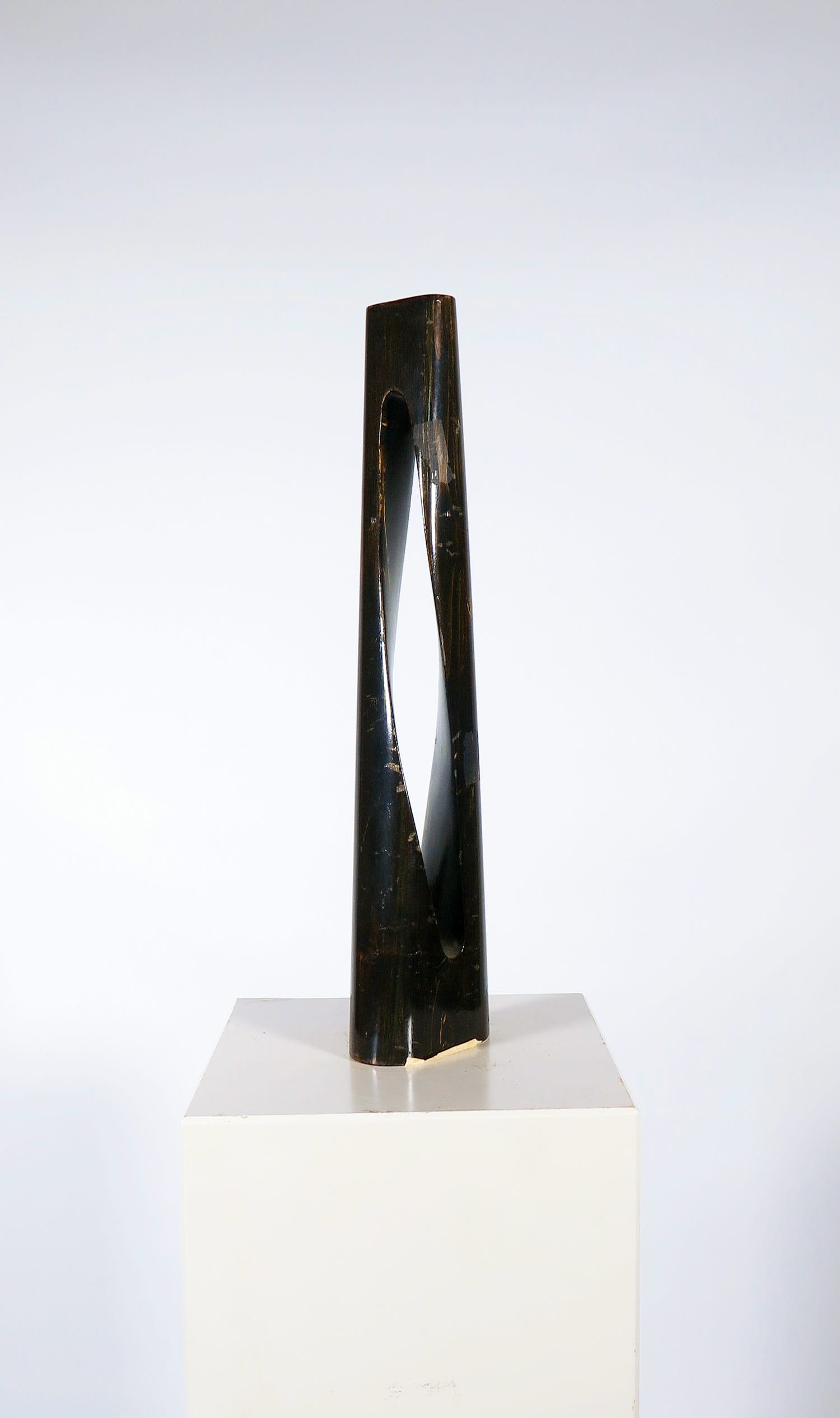 Frans Hermes - Houten sculptuur, Model 2 verkocht voor € 1!