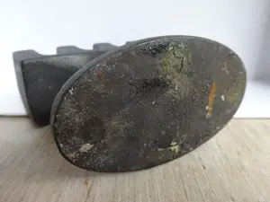 Robert Welch - Brutalist; gietijzeren kandelaar voor smalle lange kaarsen kopen? Bied vanaf 50!