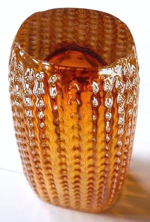 Ingrid Glas - sierlijk bewerkte vaas kopen? Bied vanaf 1!