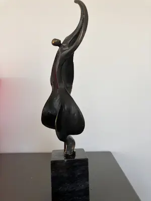 Bernadette Leijdekkers - Danseres groot uitgevoerd kopen? Bied vanaf 100!