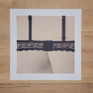 Richard Prince - Untitled (Black Bra) kopen? Bied vanaf 1600!