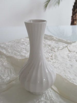 Royal Goedewaagen - Twee porseleinen vaasjes, design 'Ballerina' kopen? Bied vanaf 8!