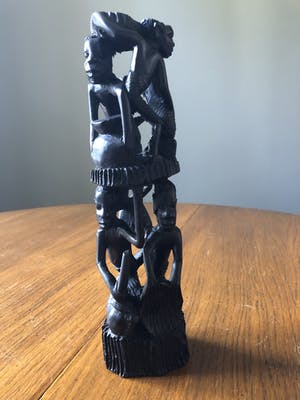 Niet of onleesbaar gesigneerd - Afrikaanse Makonde Levensboom kopen? Bied vanaf 1!