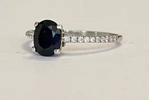 18 Kt. Witgouden Diana Ring met 1,00 Karaat Saffier en Diamanten kopen? Bied vanaf 550!