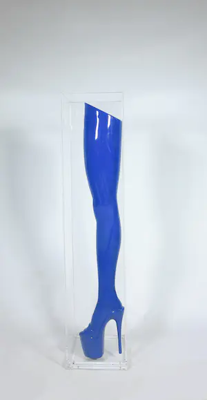 Judith Wiersema - Polyester sculptuur, Artificial leg kopen? Bied vanaf 600!