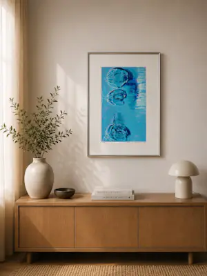 AcheterDanielle van Broekhoven - drie artisjokkenknoppen in een diepblauwe, abstracte compositie? Enchérissez de 50!