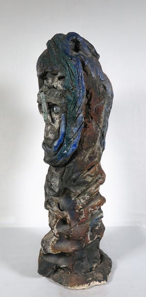 Ad Arma - Aardewerken sculptuur met twee gezichten kopen? Bied vanaf 200!