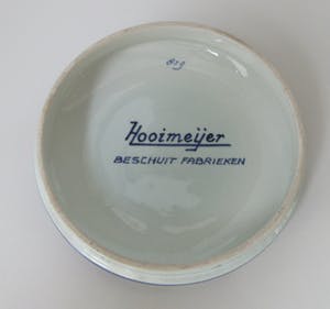 Plateelfabriek Schoonhoven N.V. - Delftsblauwe Hooimeijer Beschuitbus + theebusje Zenith Gouda kopen? Bied vanaf 30!