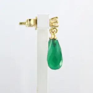 18k gouden oorhangers met groene chalcedoon en briljant geslepen diamant kopen? Bied vanaf 500!