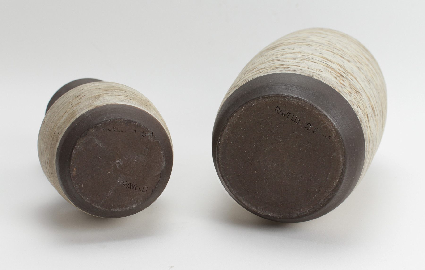 Potterie Ravelli - 2 'Berkenbast' vazen kopen? Bied vanaf 10!