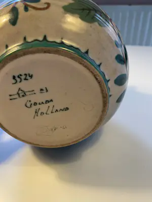 Vest Keramiek Gouda - Plateelvaas bol met bloemen kopen? Bied vanaf 50!
