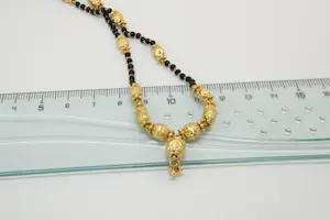 13 - Een traditioneel Oosters (India) hoog gehalte 20Krt gouden halssierraad kopen? Bied vanaf 520!