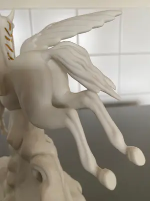 Niet of onleesbaar gesigneerd - Pegasus "The Herald of Love" kopen? Bied vanaf 1!