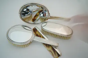 99 - Art-Deco 1920 4-delige gedeeltelijk sterling zilveren Kap-set kopen? Bied vanaf 320!