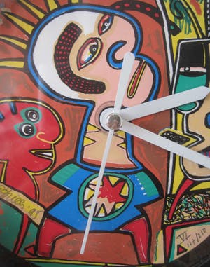 Clemens Briels - Moderne klok kopen? Bied vanaf 40!