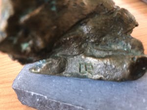 Brons (Onbekend) - Modern gesigneerd beeld - van een vlam. LAATSTE KANS !!!!!!!!!!!!!!!!! kopen? Bied vanaf 25!