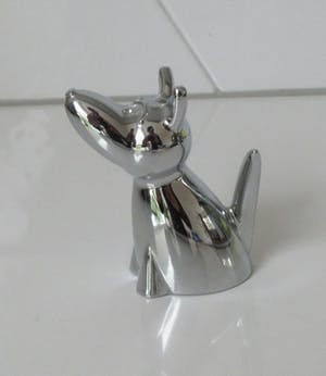 Niet of onleesbaar gesigneerd - Umbra - Zoola metalen ringhouder model Hond kopen? Bied vanaf 10!