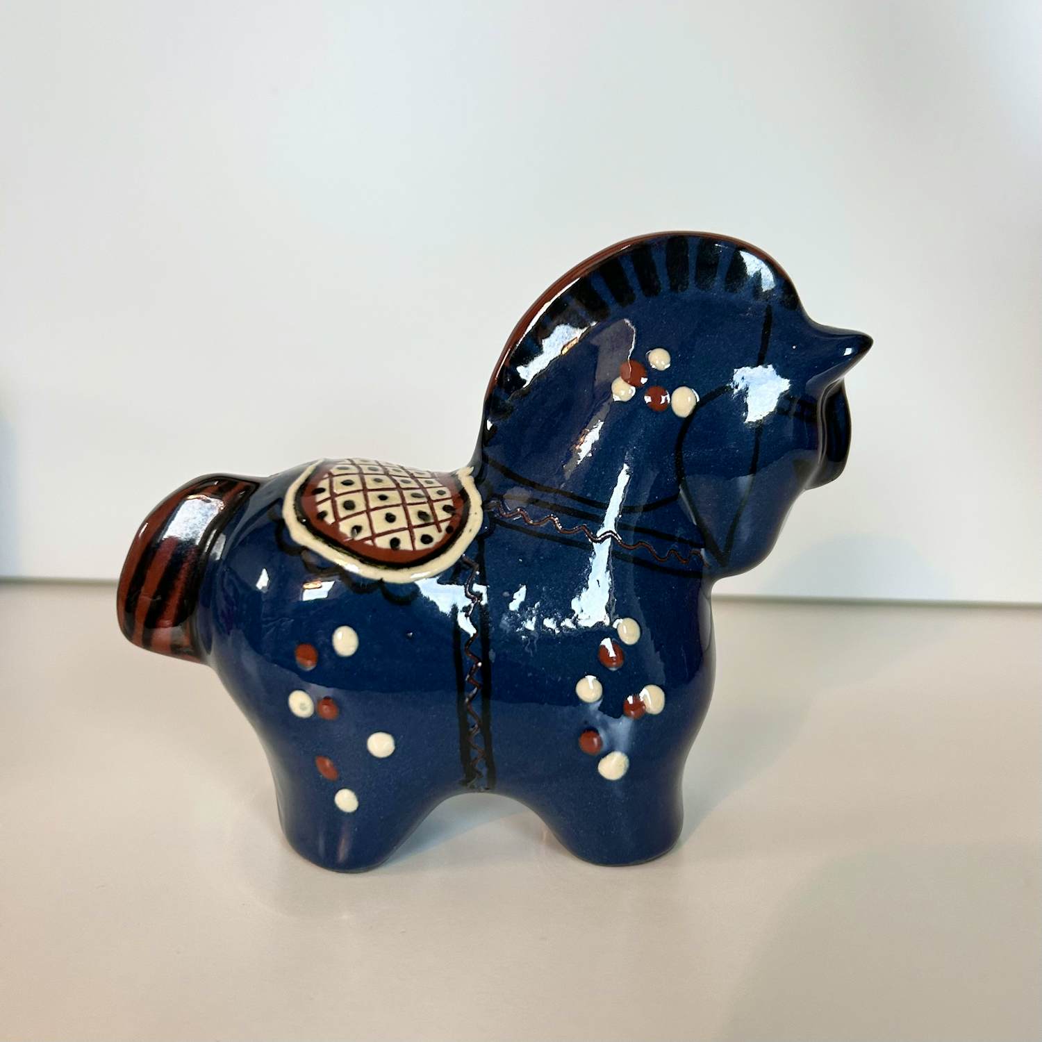Nittsjö - Handgesigneerd Erik Mornils Nittsjö Paardje Keramiek -Made in Zweden -1703 verkocht voor € 20!