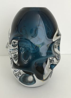 Jan Beranek - Skrdlovice glassworks zware blauwe designvaas kopen? Bied vanaf 20!