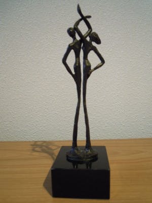 Corry Ammerlaan - Beeld van 2 figuren. kopen? Bied vanaf 25!