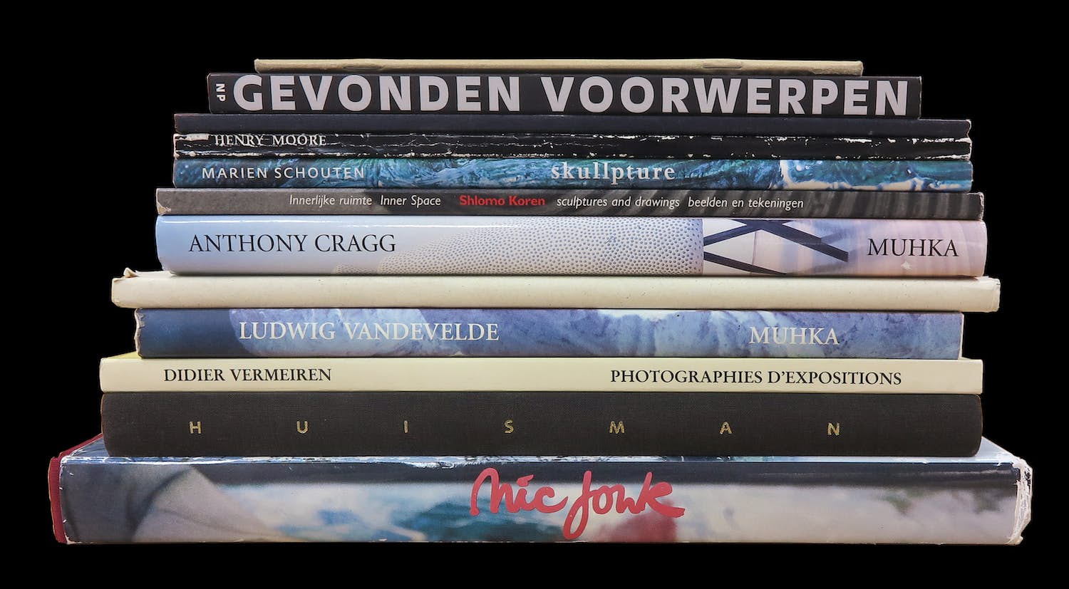 Various Artists Books - Lot van 12 kunstboeken over sculptuur! met o.a. Anish Kapoor & Nic Jonk verkocht voor € 1!