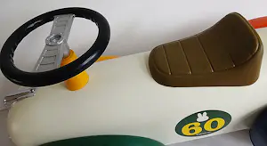 Dick Bruna - LIMITED EDITION - Loopauto Nijntje 60 jaar (zo goed als nieuw) kopen? Bied vanaf 20!