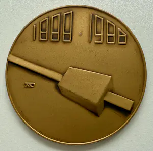 AcheterEefke Cornelissen - bronzen penning | 'Een eeuw concertgebouworkest' | 1988 (PENNINGKUNST)? Enchérissez de 50!