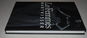 Mart Visser - Gesigneerd boekwerk 'Les Femmes' 2007, fotografie Erwin Olaf, Carli Hermes e.a. kopen? Bied vanaf 45!