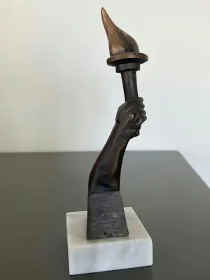 Brons (Onbekend) - Vrijheidsvuur + Wimpel kopen? Bied vanaf 35!