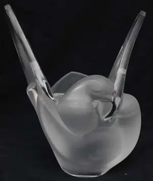 Marc Lalique - LALIQUE 'Sylvie' Love Birds Sylvie Vase LALIQUE kaufen? Bieten Sie von 290!