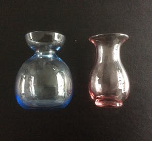 Glasblazerij Leerdam - Verzameling van 9 kleine vaasjes. kopen? Bied vanaf 20!