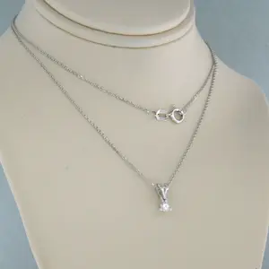 14k wit gouden collier met solitair hanger met briljant geslepen diamant 0.09ct kopen? Bied vanaf 200!