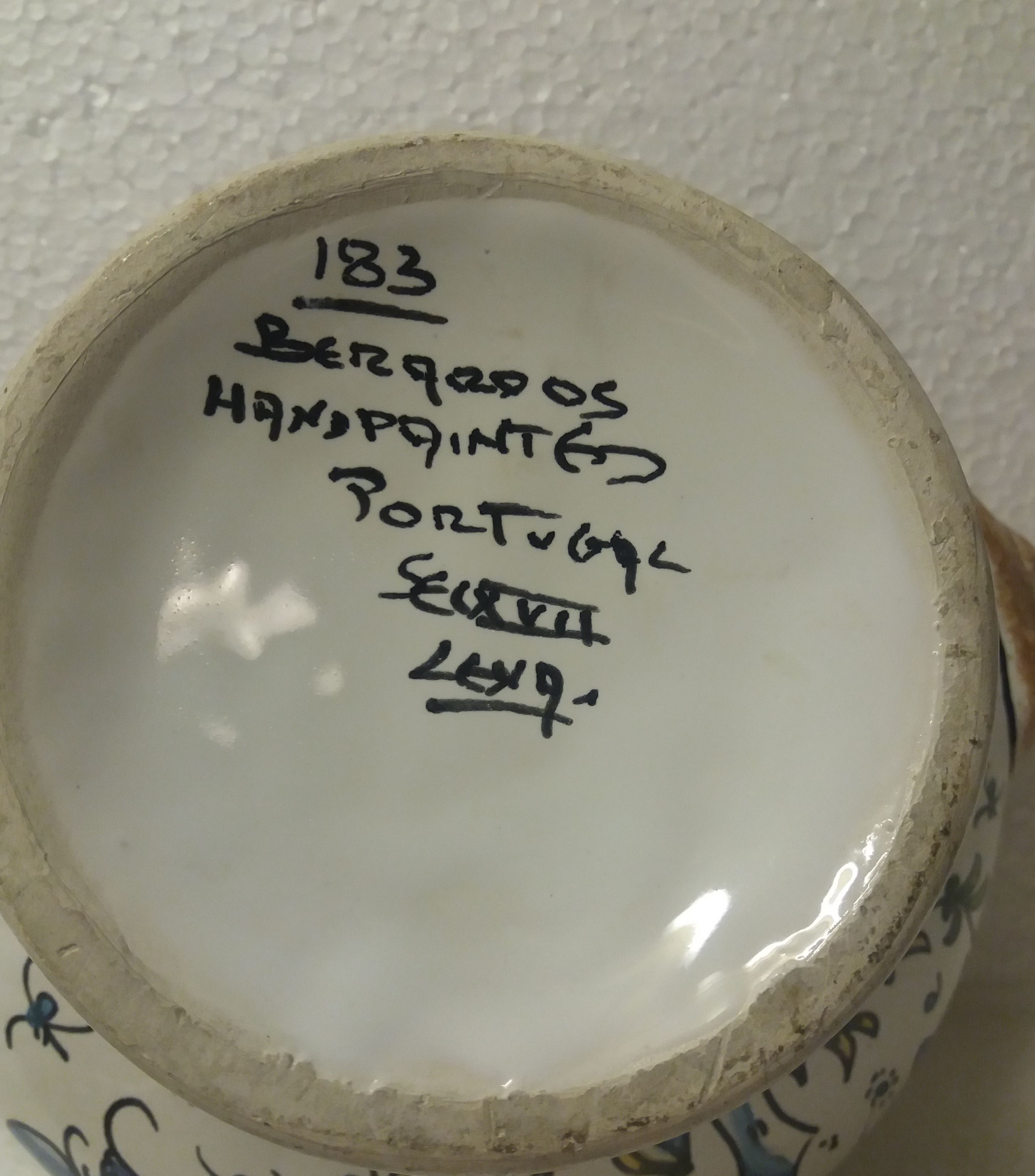Niet of onleesbaar gesigneerd - Portugal Hand Painted Soup Tureen kopen? Bied vanaf 1!
