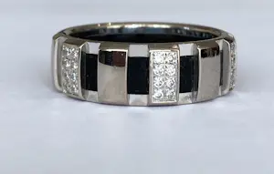 Chaumet 18 kt witgouden diamanten Class One band Ring kaufen? Bieten Sie von 1400!